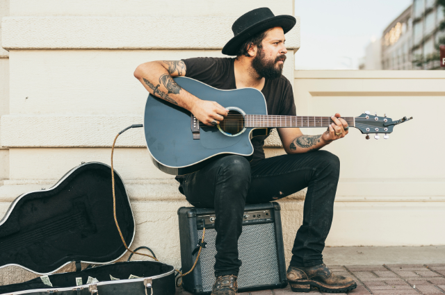Il Musicista tra Tradizione e Modernità: Definizioni e Paradossi